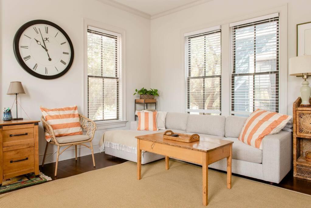 Elegant Sunlit Home With Private Rooftop Oasis Charleston Eksteriør bilde