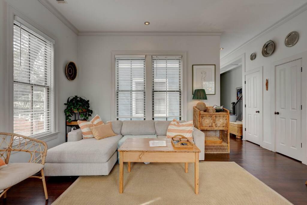Elegant Sunlit Home With Private Rooftop Oasis Charleston Eksteriør bilde