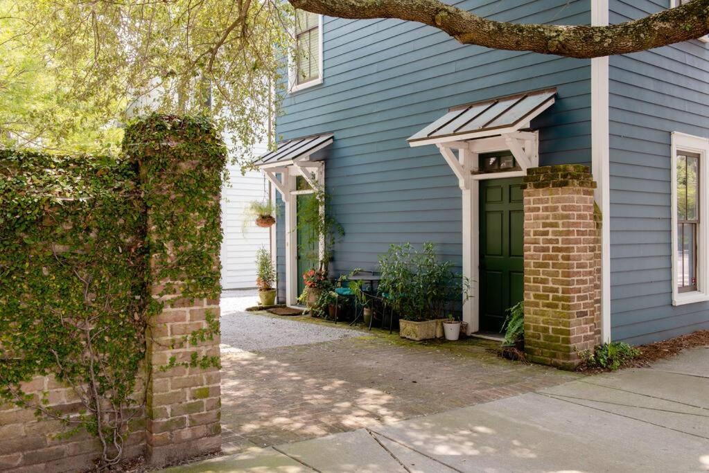 Elegant Sunlit Home With Private Rooftop Oasis Charleston Eksteriør bilde